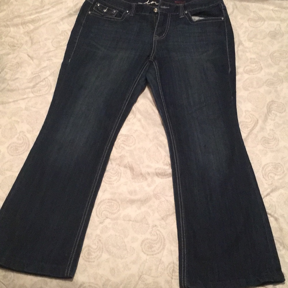Jeans INC